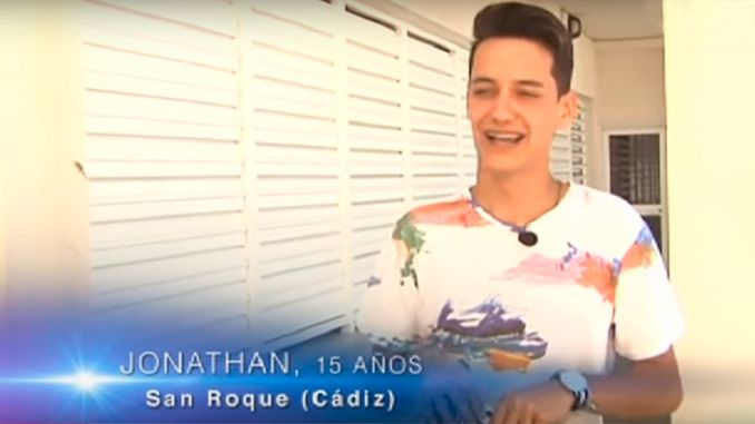 Hablamos con Jonathan Almagro, participante en Fenómeno Fan, ¡y revivimos su actuación!