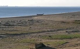ULTIMA HORA. Aparece una lancha incendiada en la playa de Torrenueva