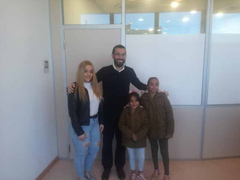 El alcalde recibe a las menores del club Dance Style que han resultado campeonas de Andalucía