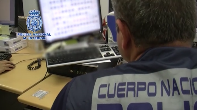 La Policía identifica a más de 100 menores que difundían contenido sexual autoproducido para conseguir «likes»