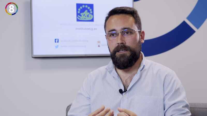Jesús Vélez: «El trabajo que realizamos en el IECG nos ayuda a reflexionar sobre la labor del docente»