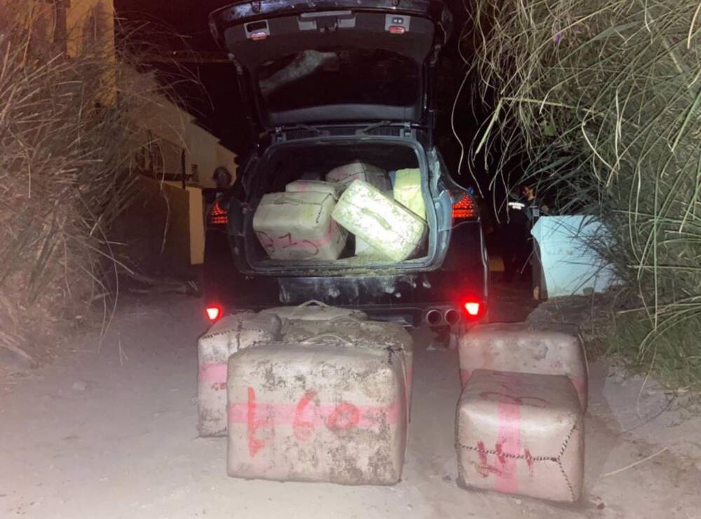 Heridos 2 guardias civiles en Estepona tras ser embestidos por unos narcos