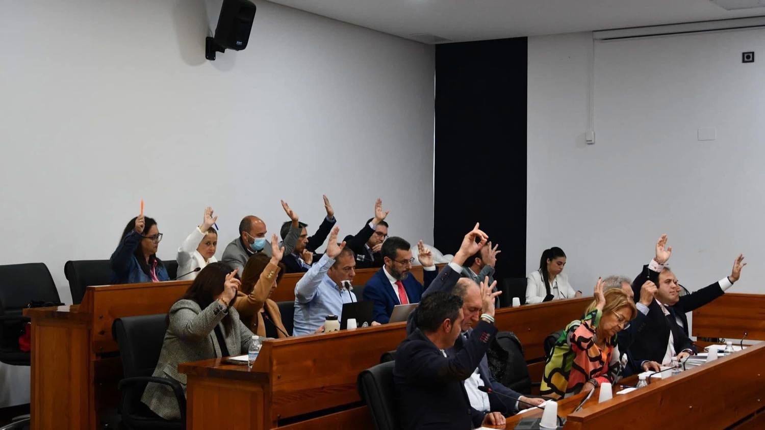 Los partidos de gobierno de Mancomunidad firmaron un acuerdo para bajar las tasas de agua y basura a partir de 2026
