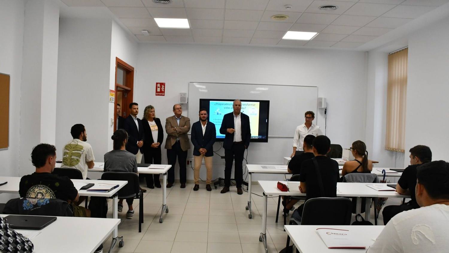 Unos 25 alumnos comienzan un curso para trabajar en Dragados Offshore en Campamento