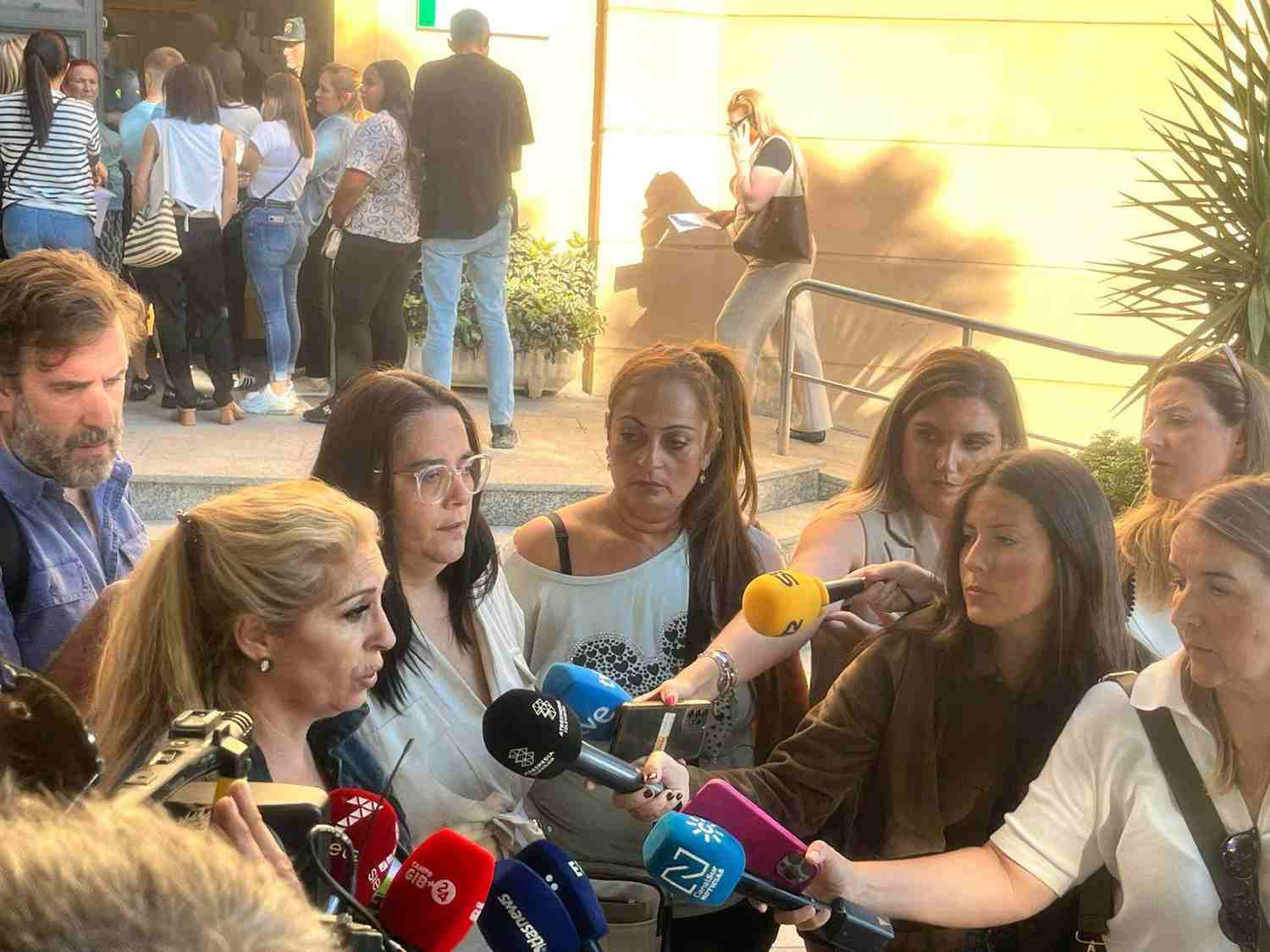 Viudas de fallecidos en el ‘Rúa Mar’: «Aquello se pudo haber evitado, no les ayudaron»