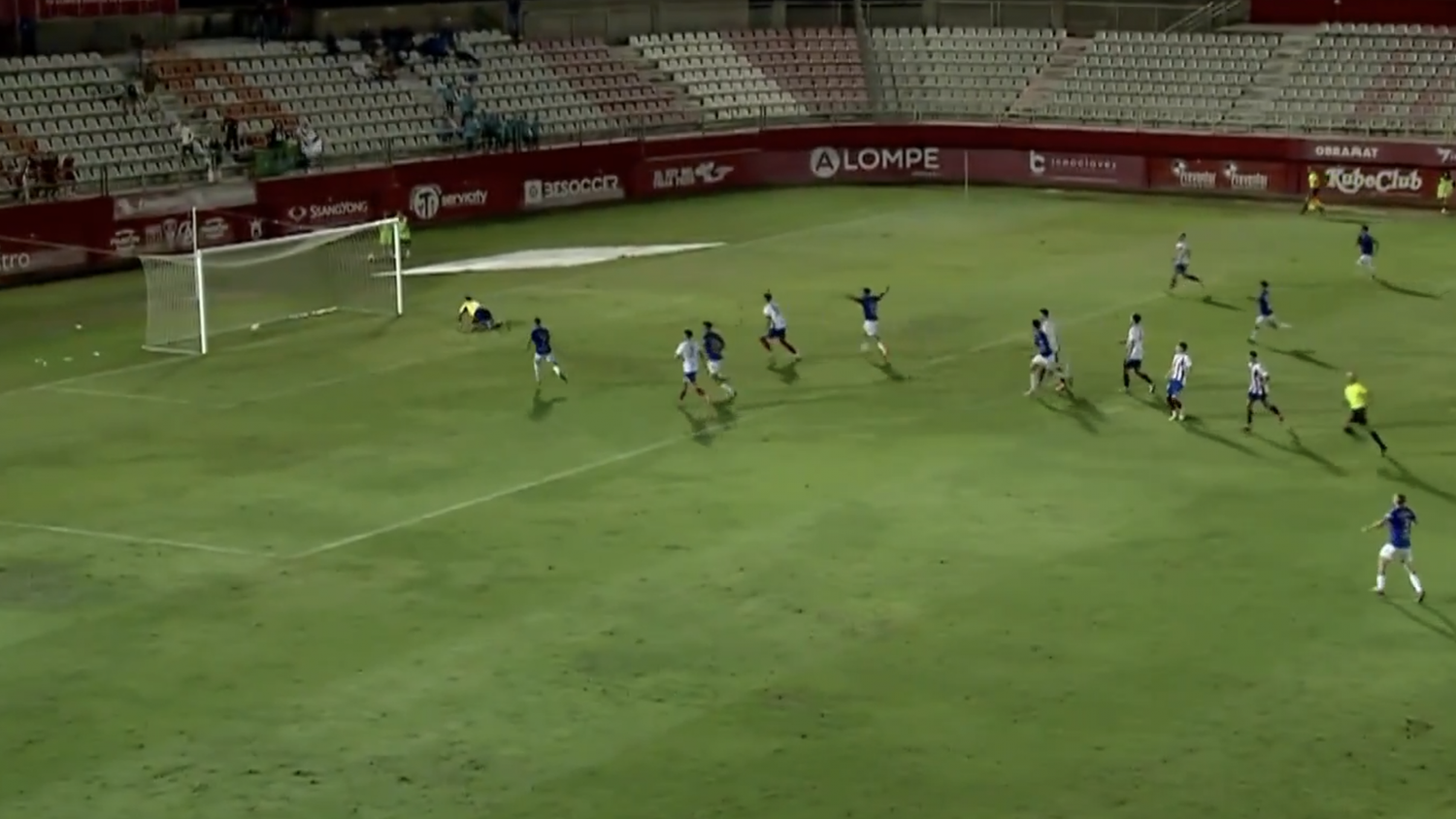 (2-3) El Algeciras se deja los puntos ante el CE Europa en un desgraciado final