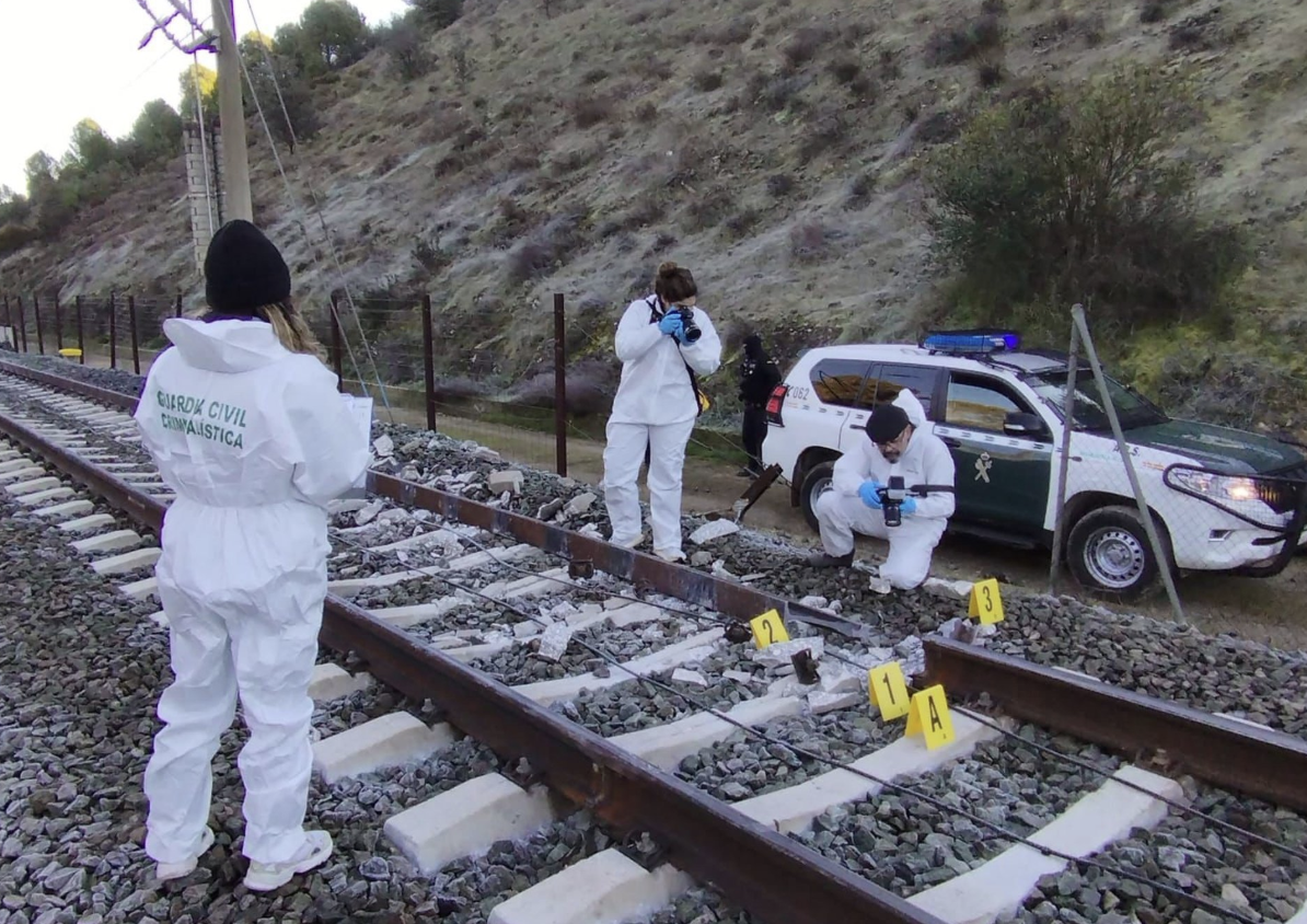 La Guardia Civil confirma la rotura de la vía en Adamuz 22 horas antes, pero no saltó la alerta en Adif
