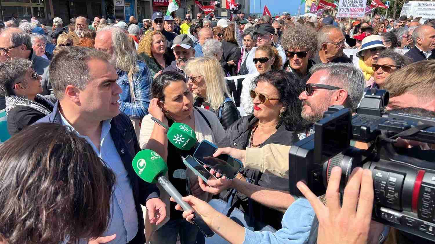 El PSOE arremete contra la «doble moral» y la «gestión nefasta» de la sanidad en Andalucía