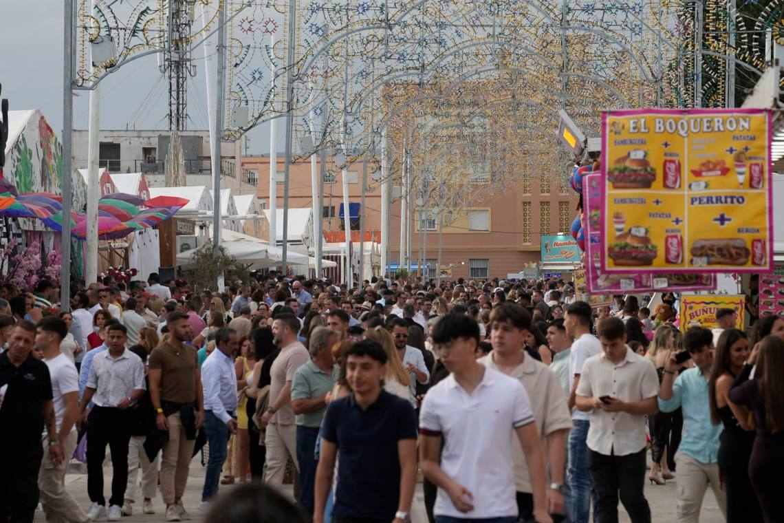 El alcalde destaca la «seguridad y el éxito organizativo» de la Feria de Los Barrios