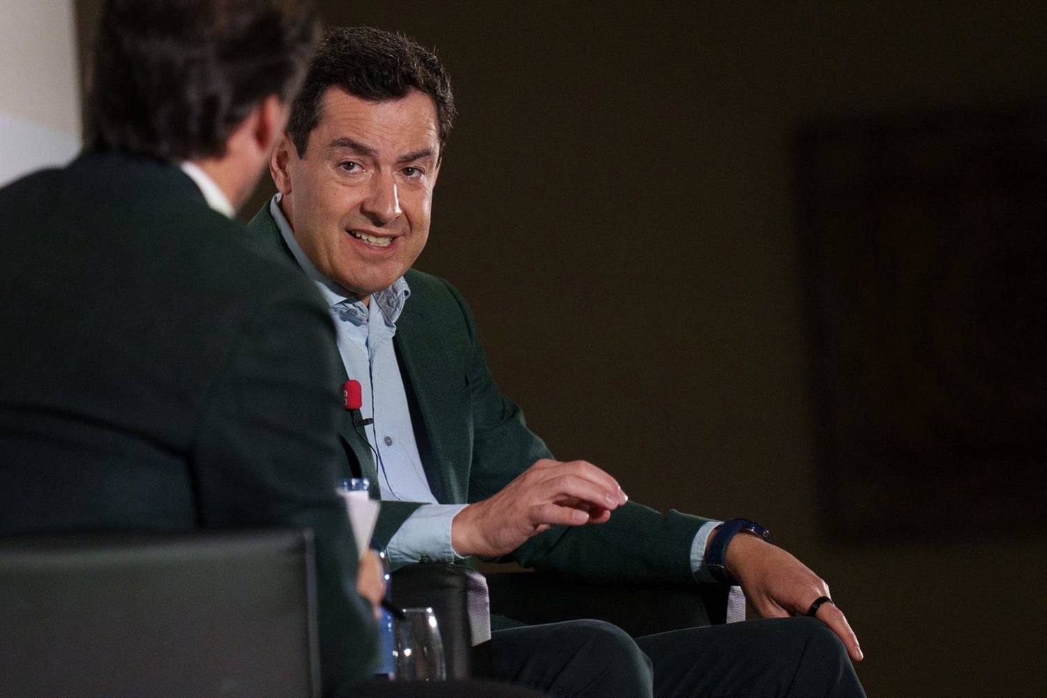 Moreno alerta de una «verja invisible» financiera en Gibraltar si no hay armonización fiscal