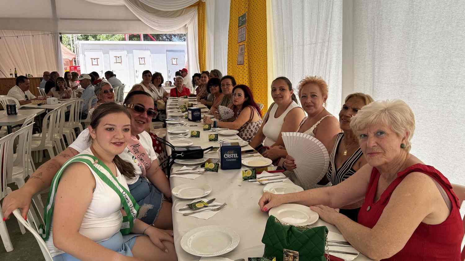 Guadiaro vive un intenso sábado de feria con protagonismo para pequeños y mujeres de la barriada