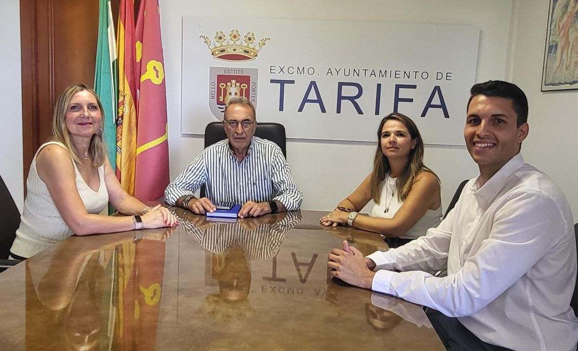 Tarifa y Mancomunidad reactivan la recogida de vidrio puerta a puerta