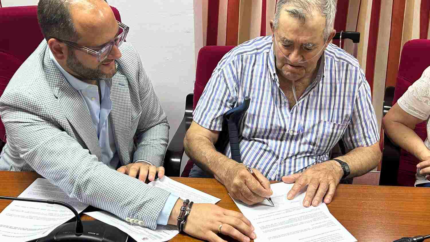 El Ayuntamiento compra los terrenos de la familia Marín para construir viviendas cien por cien pública en Castellar Norte