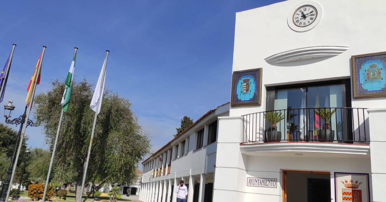 El Ayuntamiento de Castellar adjudica el nuevo contrato del servicio de limpieza de edificios municipales