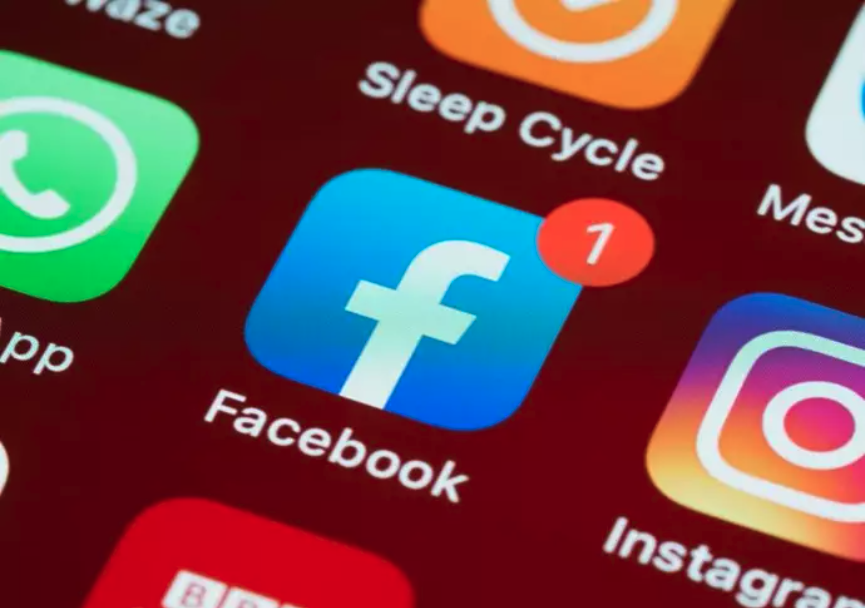 Instagram y Facebook sufren una caída en España