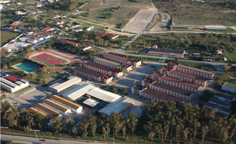 Defensa desaloja un centro de formación en San Fernando por una plaga de chinches