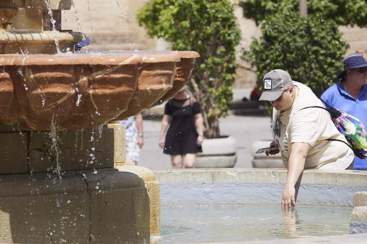 La Junta notifica «tres casos confirmados por golpes de calor» en Cádiz, Almería y Córdoba