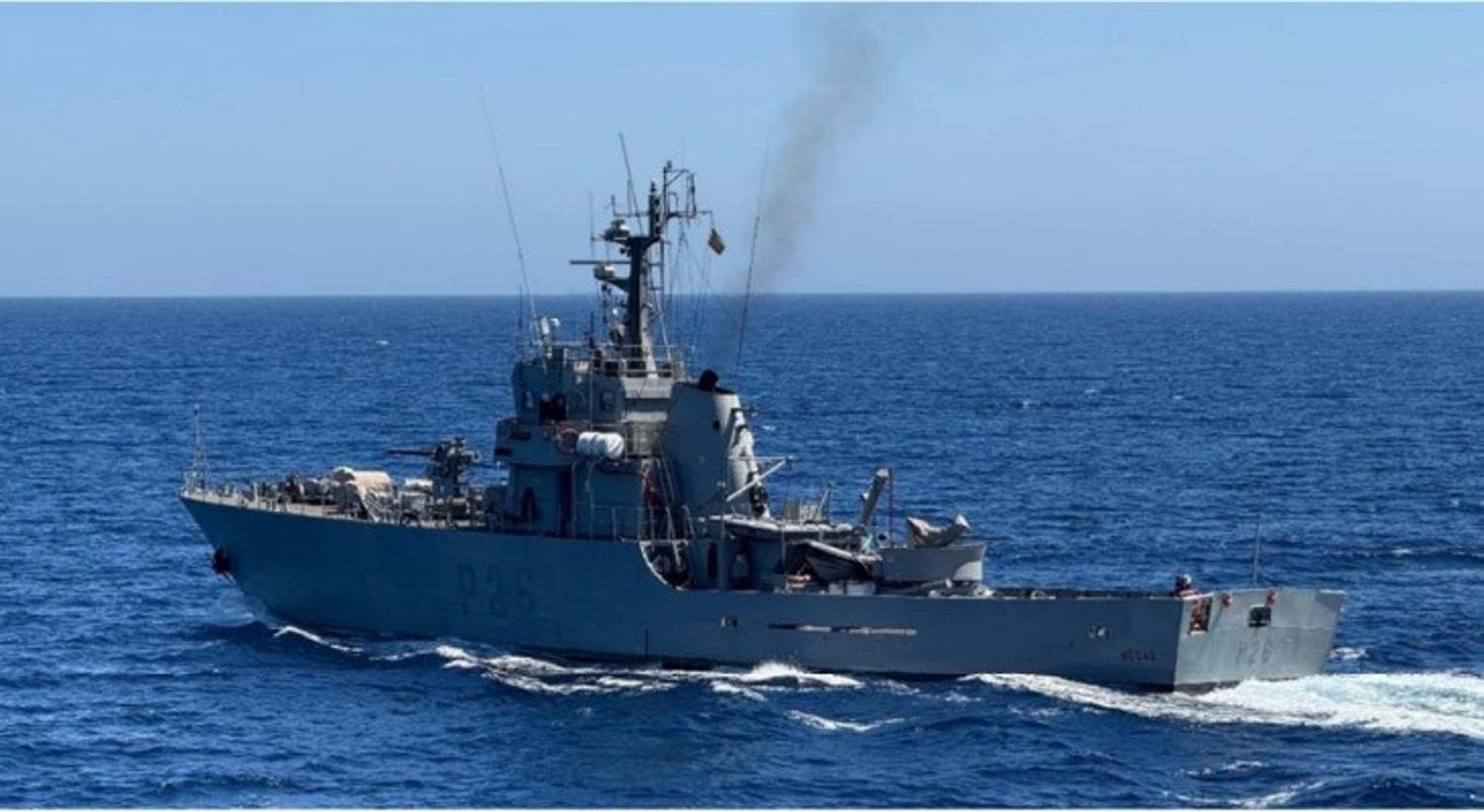 El patrullero ‘Medas’ de la Armada Española finaliza su tarea de vigilancia en el Estrecho