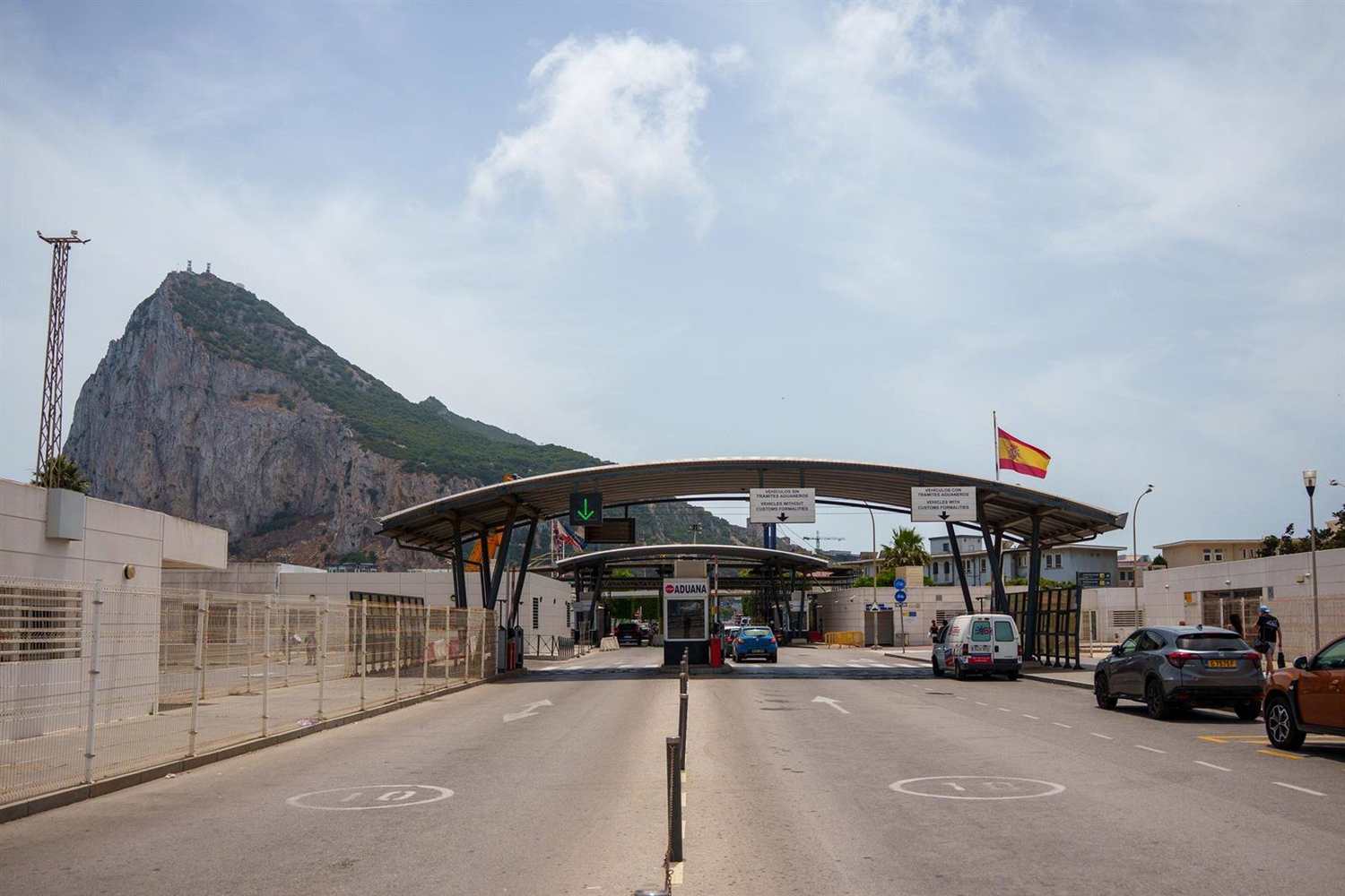 Empresarios y sindicatos no descartan «problemas» al aplicar el acuerdo de Gibraltar pero confían en resolverlos
