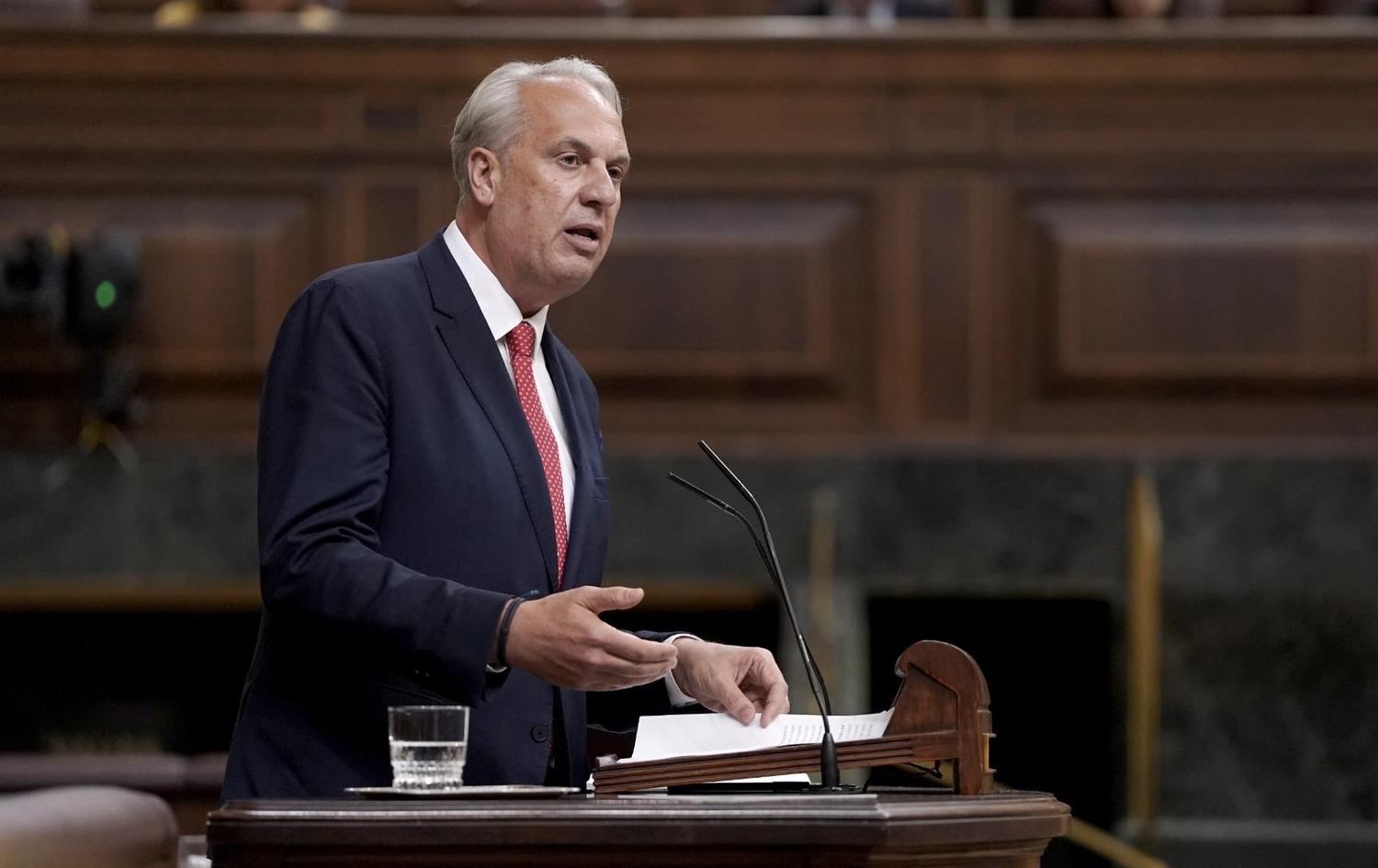 El PSOE pide al PP que aclare si seguirá sosteniendo a Landaluce como alcalde hasta 2027