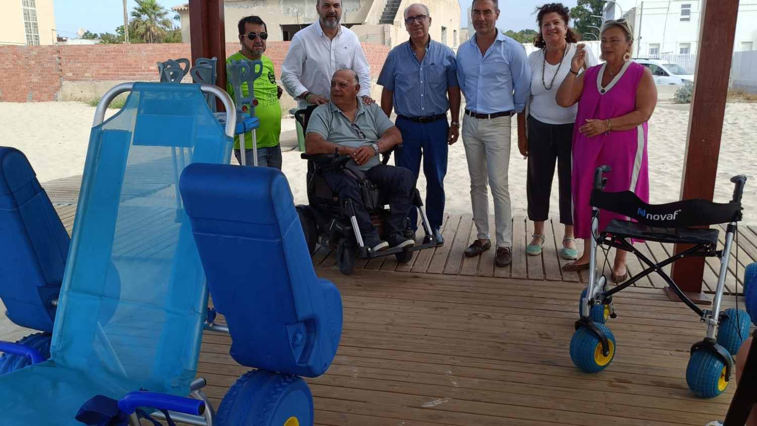 La playa de Palmones, más accesible para personas con movilidad reducida