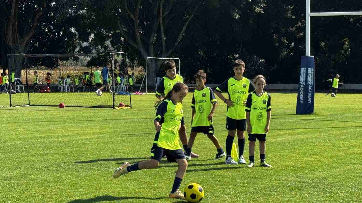 El XI Campus de Fútbol “Campo de Gibraltar” reúne a 150 alumnos en Pueblo Nuevo de Guadiaro