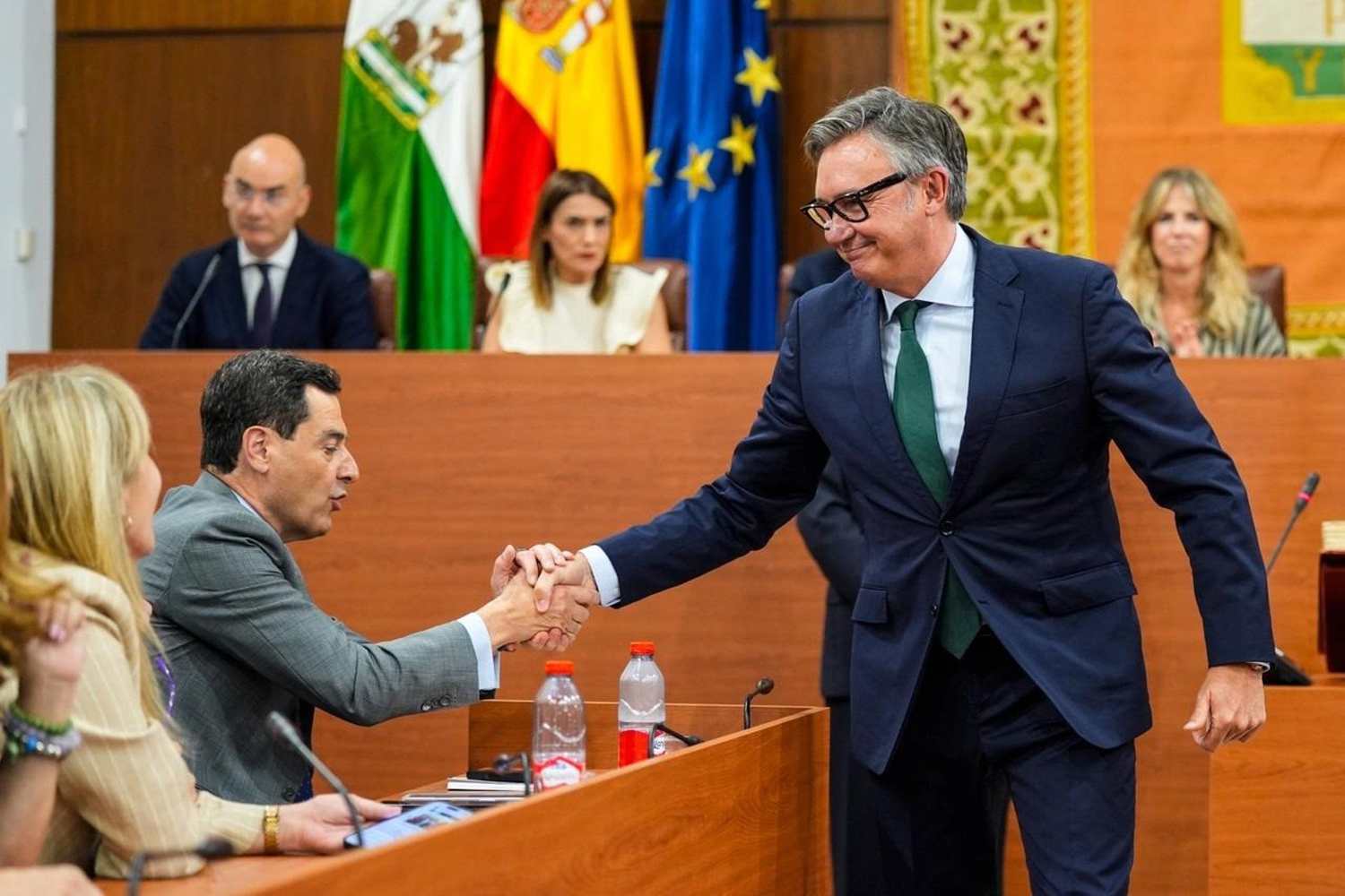 PP y Vox cierran un acuerdo de gobierno de coalición en Andalucía