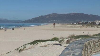 El PSOE de Tarifa denuncia la falta de planificación del dispositivo de playas